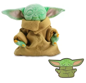 Disney Star Wars Mandalorian Baby Yoda The Child in Zen Pose Pin and Plush Set - Imagen 1 de 2