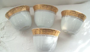 Chinese Fine Porcelain Wine/Tea Four Cups Gold Gilt Pattern Classy - Picture 1 of 5
