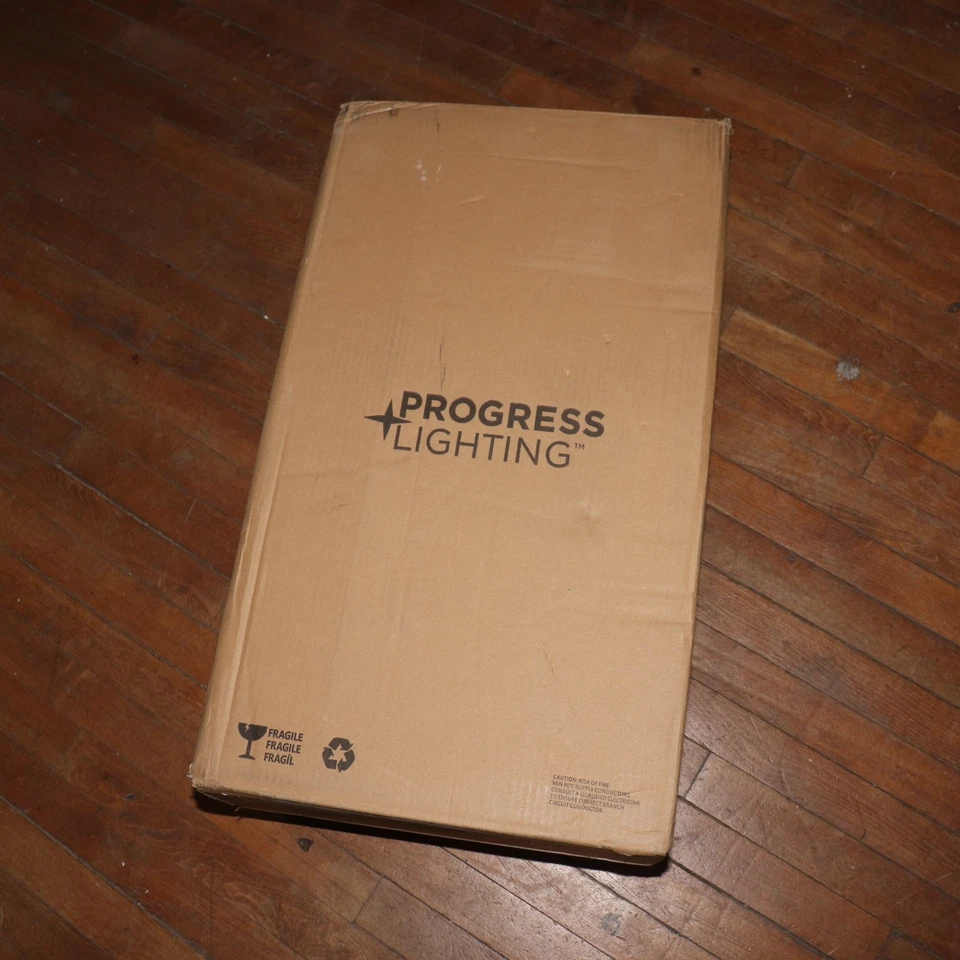 Farol de pared de 3 luces Progress Lighting Maison Collection P5755-31 Foto 1 de 4