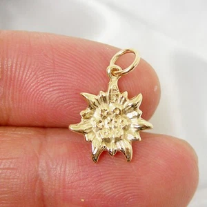 Double Sided Design Edelweiss Flower Charm Pendant 375 9ct Yellow Gold, C212 - Picture 1 of 7