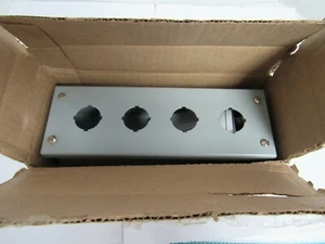 HAMMOND 143D 4-HOLE PUSHBUTTON ENCLOSURE - Picture 1 of 7