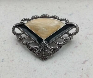 Vintage Silvertone Metal Black Enamel with Cream Brooch Pin Stamped/Signed - Picture 1 of 4