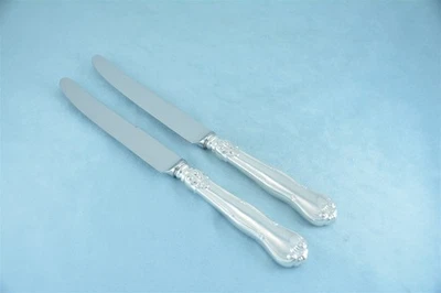 2 facas de jantar Tiffany & Co. Provence prata esterlina 9-7/8" com chanfro sem monograma - Imagem 1 de 4