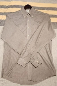 Brooks Brothers Dress Shirt Mens 15.5-35 Size M Button Down Classic Fit Non Iron - Picture 1 of 20