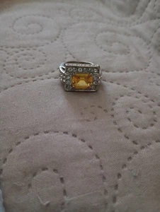 Superbe Bague jaune Sur Plaqué argent Avec Strass - Picture 1 of 3