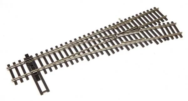 Walthers Track 10014 HO Scale Code 100 Nickel DCC-Friendly #4 Turnout -- Right - Image 1 of 1