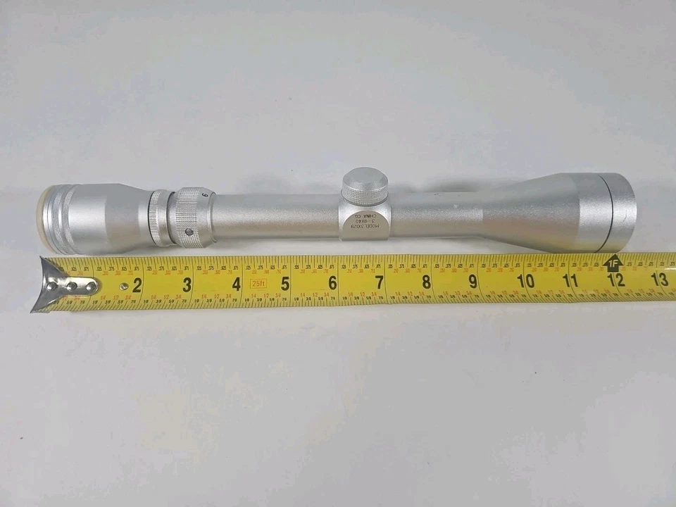 Прицел винтовочный Simmons Deerfield 1 дюйм 3-9x40 модель 31029 серебристая отделка изящный - Изображение 1 из 4