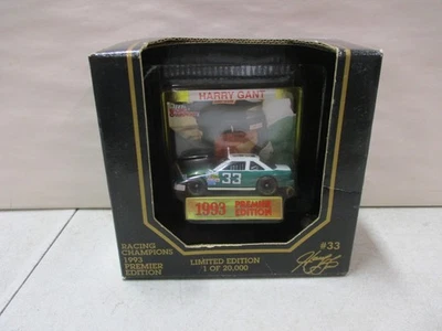 Racing Champions Harry Gant 1993 1/64 autografiado Foto 1 de 3
