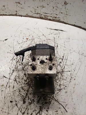 Conjunto de pieza de freno antibloqueo compatible con 00-05 SATURN SERIE L 1357742 Foto 1 de 4