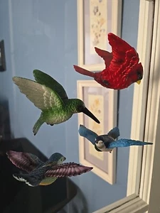 4 Vtg Fly Through Screen Window Magnet 3D Resin Bluebird Hummingbird Cardina - Picture 1 of 24