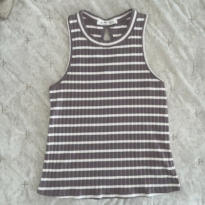 Camiseta sin mangas We The Free Free People acanalada a rayas para mujer mediana ojo de cerradura trasero Foto 1 de 4
