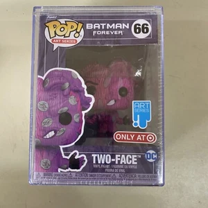 Batman Forever -Two-Face (Artist Series) Exclusive Pop! with Protective case - Picture 1 of 6