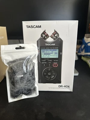 TASCAM DR-40 Linear PCM Digital Recorder - Works - Used - Image 1 of 4