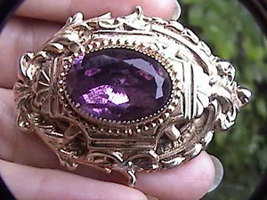 beautiful purple setting clip pin for collar lapel hat gold tone brooch - Picture 1 of 9