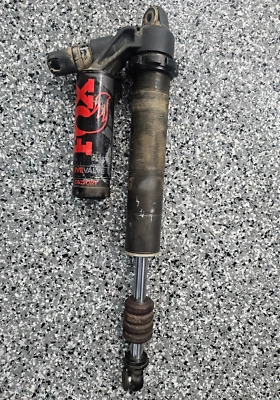 Amortiguador delantero izquierdo Polaris RZR XP 4 Turbo S4 2020-2021 Fox 7045406 Foto 1 de 4