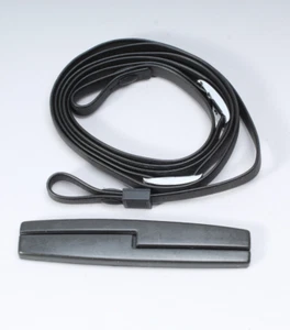 NOS LEICA 64" BLACK VINYL 10mm CAMERA STRAP W NON SLIP PAD SUPPLE & SOFT LEITZ - Picture 1 of 4