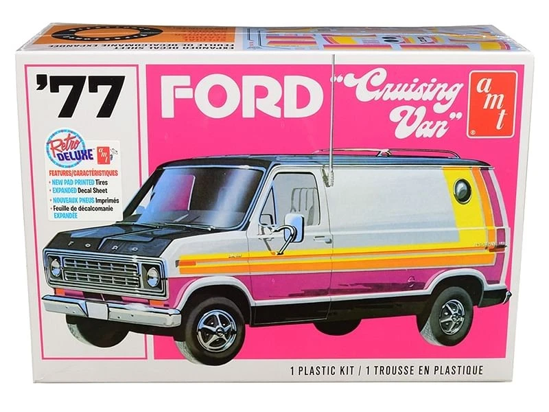 AMT 1977 Ford Cruisin Van Car Model Kit Amt1108