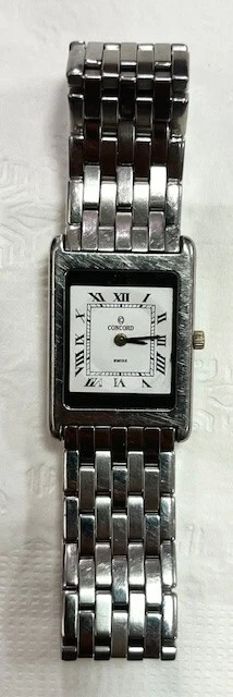 Reloj de cuarzo súper delgado CONCORD Delirio de acero inoxidable TANQUE 3 mm para dama *LEER* Foto 1 de 4