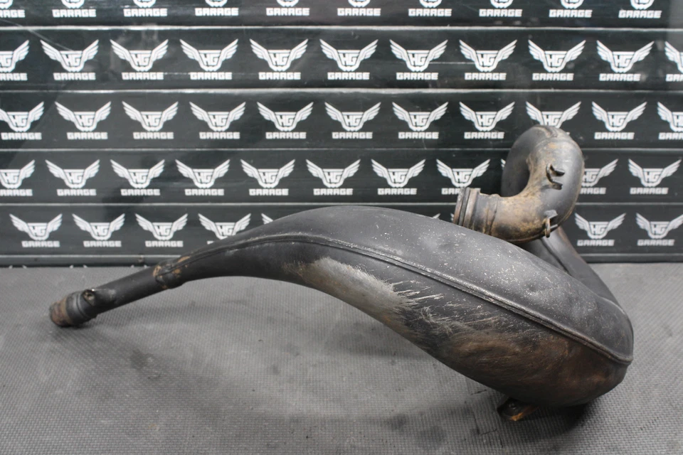 2002 铃木 RM250 原始设备制造商出口管 CHAMBER HEADER 14310-37F10 — 第 1/4 张图片