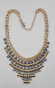 Vtg. Statement Gold Tone Curb Chain Bib Necklace Faceted Blue Plastic Stones - Foto 1 di 20