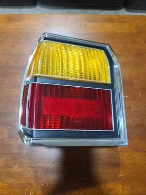 1984 - 1985 Oldsmobile Delta 88 Royale Brougham Left Driver LH Tail Light NIce - Image 1 of 4