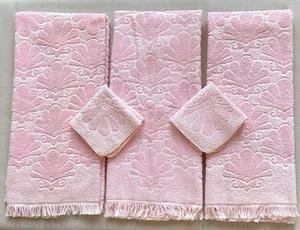 Vintage Fieldcrest Pink Shell Sculpted Towels One with Tag 3 Bath 2 Wash Unused - Picture 1 of 13