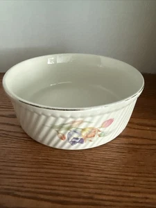 Hall's Superior Quality Kitchenware 8" French Baker Casserole Tulips - Picture 1 of 4