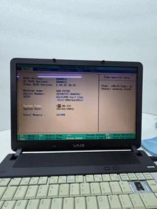 Sony Vaio PCG-7D2L Laptop Intel CENTRINO 1GB Ram NO OS (FL) - Picture 1 of 6