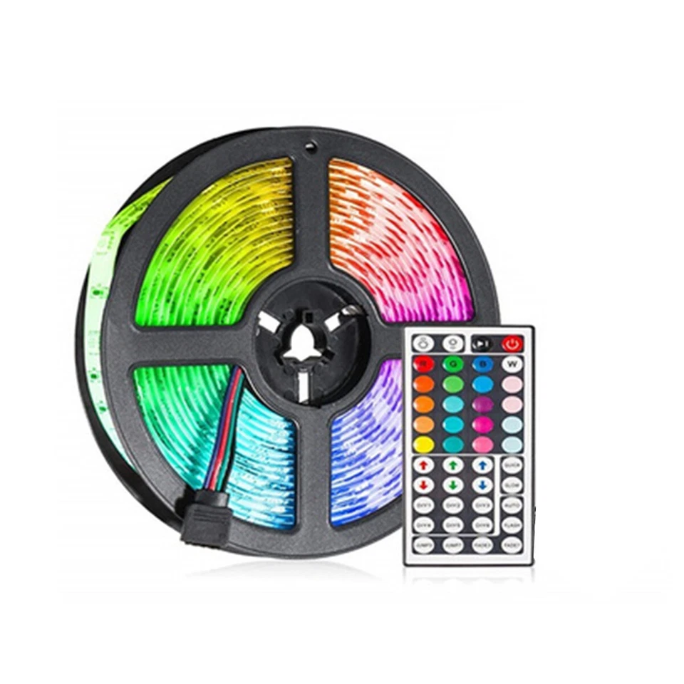 "Striscia LED RGB Casa 5 Metri Colori Cambiabili Telecomando Ambiente casa