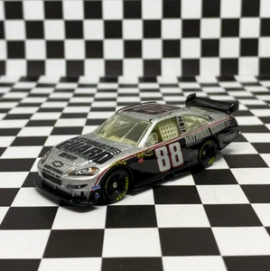 *LOOSE* NASCAR Motorsports Authentics 2008 Dale Earnhardt Jr National Guard 1/64 - Picture 1 of 5