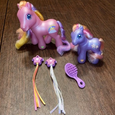 My Little Pony G3 Rainbow Flash 2004 y Baby Romperooni con 2 pasadores y cepillo Foto 1 de 4