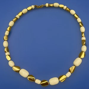 Napier Gold und Creme abgestufte Perlenkette, Faltschließe, 17 Zoll. - Bild 1 von 11