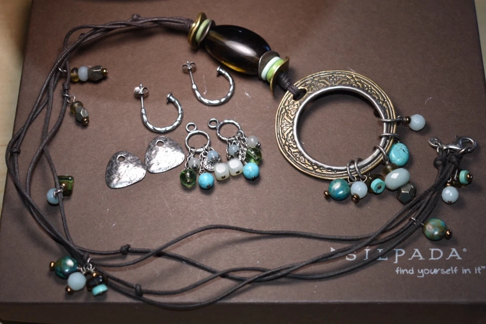 Juego de Pendientes de Intercambio Silpada Pirita Howlita N1892 P2022 Foto 1 de 4