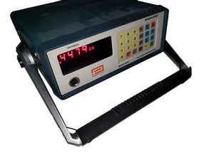 Panametrics Magna-Mike 8000 Thickness Gage - Accurate Hall Effect Measurement - Picture 1 of 11