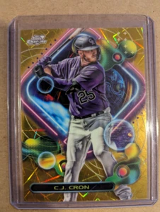 2023 Topps Cósmico Cromo Oro Refractores Interestelares #110 C.J. Cron /50 - casi nuevo - Imagen 1 de 1