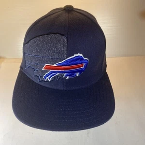 Buffalo Bills Reebok NFL Equipment Onfield Fitted S/M Fitmax NWOT Acrylic Wool - Picture 1 of 8