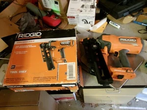 Ridgid R09894 18 V bürstenlos kabellos 21 ° 3-1/2" Streifennagler nur Werkzeug I - Bild 1 von 1