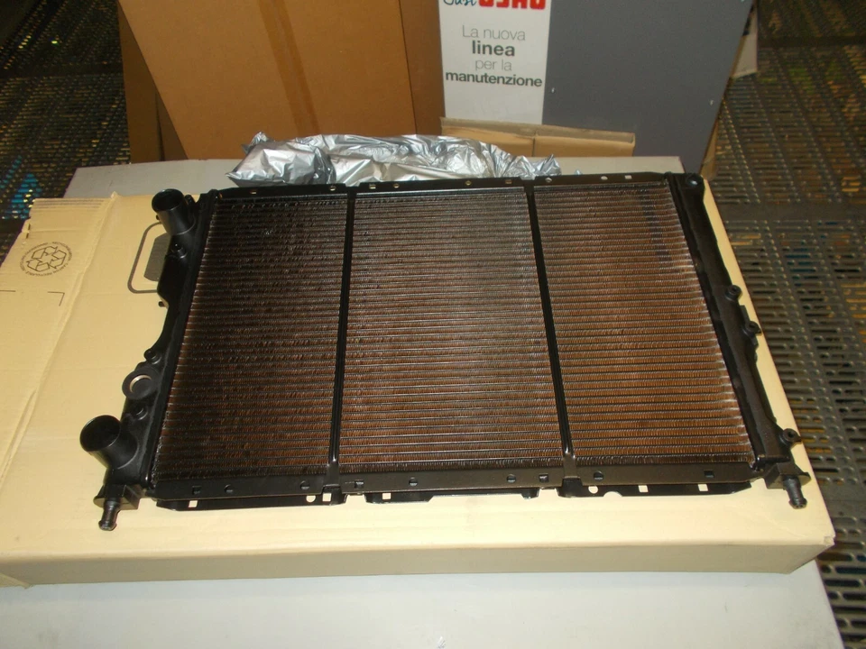 RADIATORE MOTORE ALFA ROMEO 145 146 2 0 16V TS CLIMA 60603939 VALEO 731252 RC115