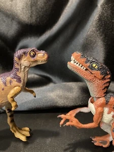 jurassic park JP06 raptor & JP42 T-Rex Lot Of Two VTG - Picture 1 of 12