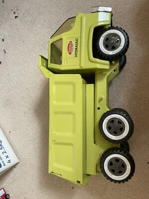 TONKA HYDRAULIC DUMP TRUCK 2585 Green Great Condition - Image 1 of 4