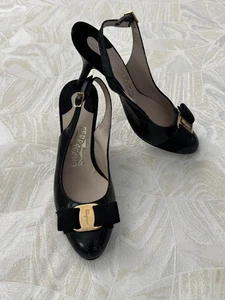 Salvatore Ferragamo Flavia Patent Black Vara Bow Slingback Pump Size 5 B - Picture 1 of 14