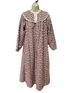 Lanz of Salzburg S NIGHTGOWN FLANNEL Hearts/Floral POCKETS Cottage *MINT* Z24 - Picture 1 of 9