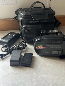 PANASONIC PV-IQ244 PALMCORDER IQ VHS-C CAMCORDER 12x W BAG/BATTERY UNTESTED - Picture 1 of 11