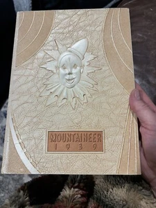Butte High School Yearbook 1939 The Mountaineer Butte, Montana - Picture 1 of 11