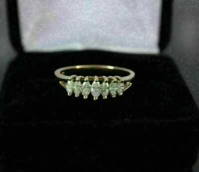 Alianza anillo de boda de 7 piedras con diamantes de corte marquesa D/VVS1 de 1 quilate acabado en oro amarillo de 14 quilates Foto 1 de 3