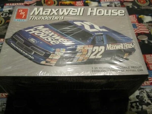 1/25 ESCALA AMT / ERTL NASCAR MAXWELL HOUSE THUNDERBIRD RACE CAR MODEL KIT - Imagen 1 de 1