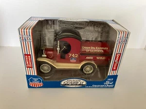 Gearbox 1912 Ford Union Oil Company of California Bank With Box Limited Edition - Picture 1 of 4