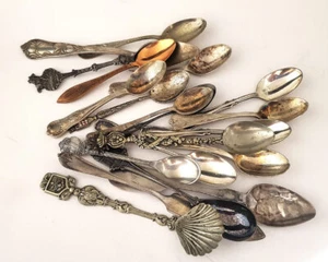 Vintage Silver Plated Spoons Tourist Souvenir Lot 20 - Picture 1 of 2