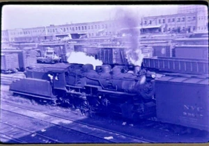 Locomotora vintage de 35 mm con foto de diapositivas de los primeros años del ferrocarril central de Nueva York - Imagen 1 de 3