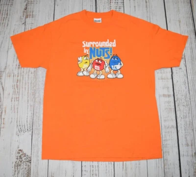 CAMISETA GRANDE Y2K GAG JOKE VINTAGE 2007 M&MS LOGO "I'm Rounded By Nuts" para hombre Foto 1 de 4